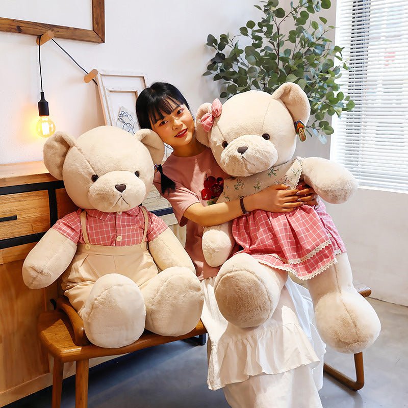 Mr. and Mrs Beary |  Giant Teddy Bear Couple